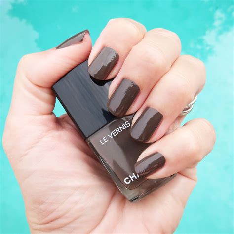 chanel nail brun fume|Chanel nail polish fall 2021 review – Bay Area Fashionista.